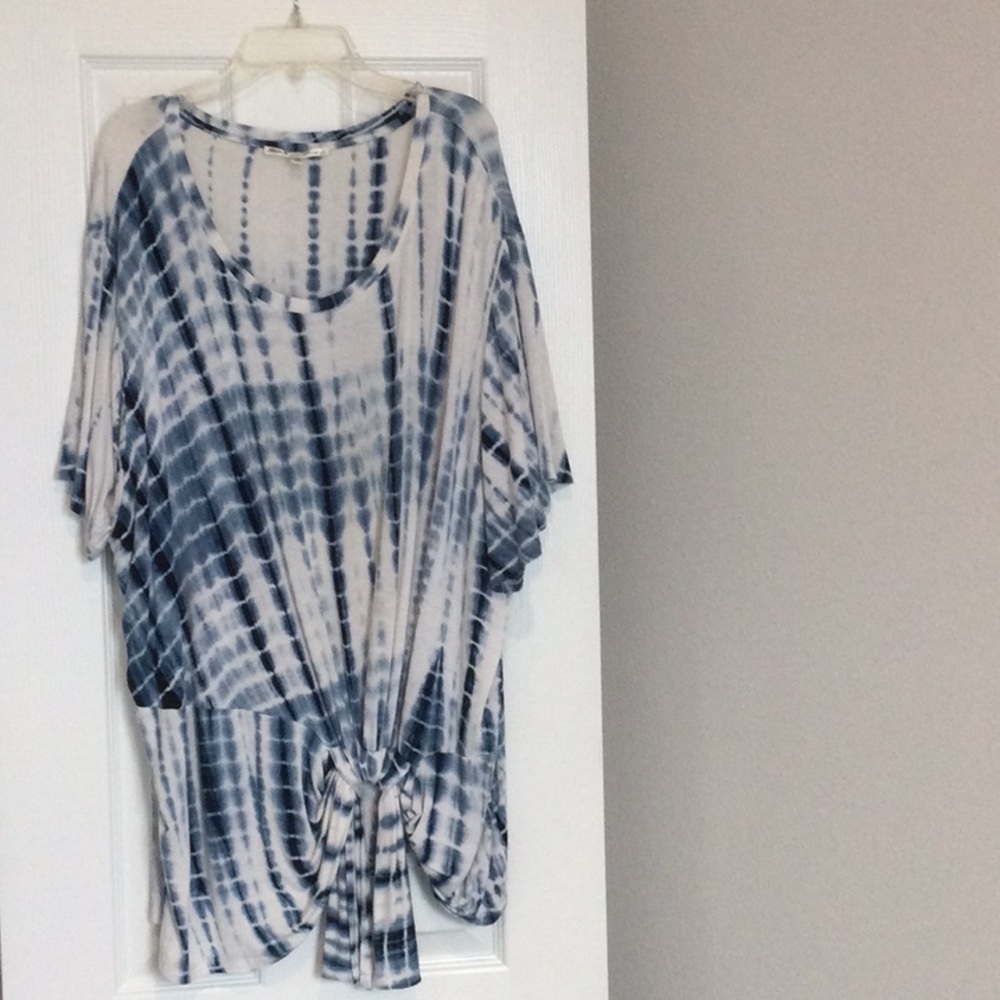 Seven7 size2X top